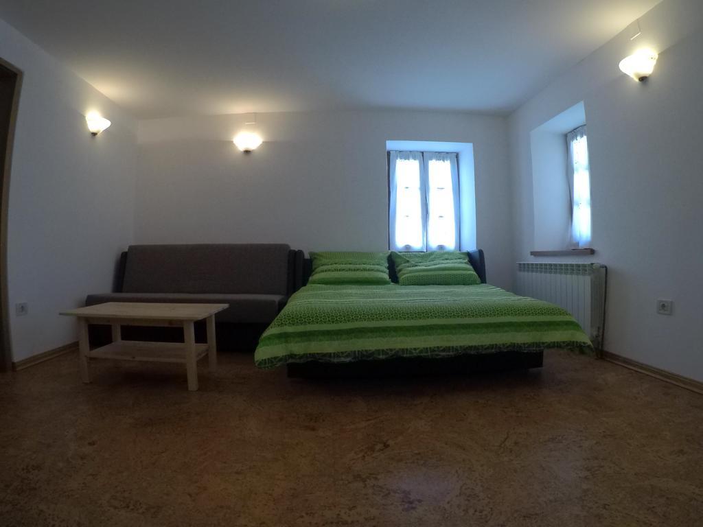 Lesjakova Domacija Bovec Exteriör bild