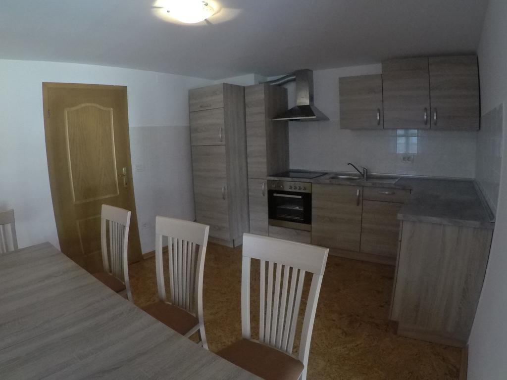 Lesjakova Domacija Bovec Exteriör bild